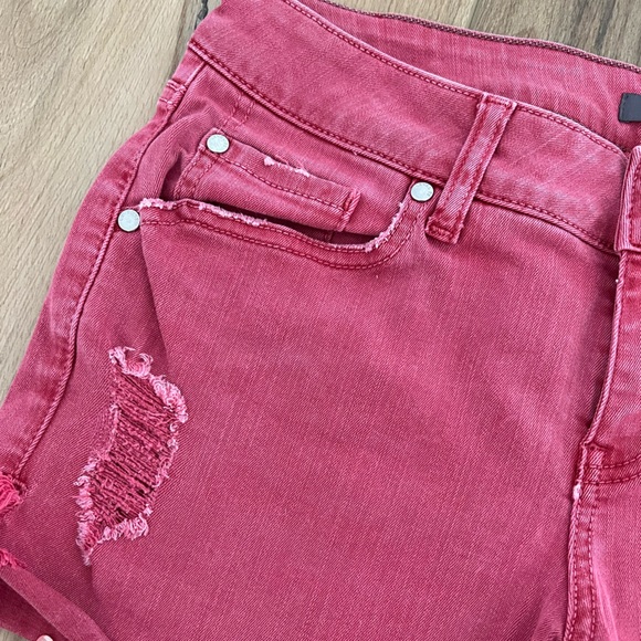 Level 99 Pink/Red Distressed Denim Shorts - Picture 3 of 6
